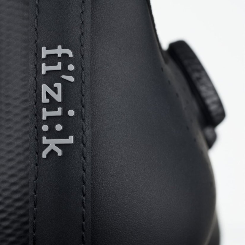 Silniční tretry Fizik Vento Infinito Carbon 2 black