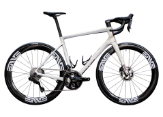 Silniční kolo Enve Melee, Shimano Dura-Ace Di2