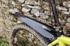 zadní blatník na kolo Muckynutz Rear Fender černý