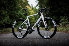 Silniční kolo Enve Melee, Shimano Dura-Ace Di2